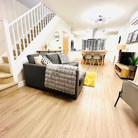 The Duplex Margate With Deck & Living Space Air Conditioning Extérieur photo