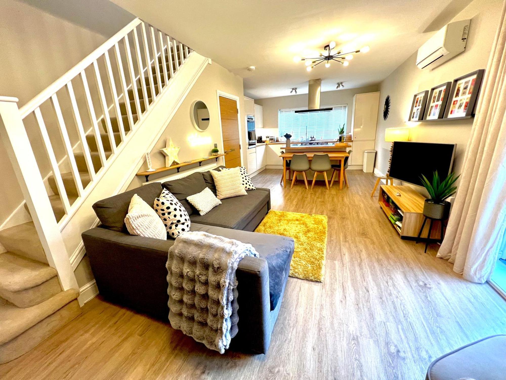 The Duplex Margate With Deck & Living Space Air Conditioning Extérieur photo